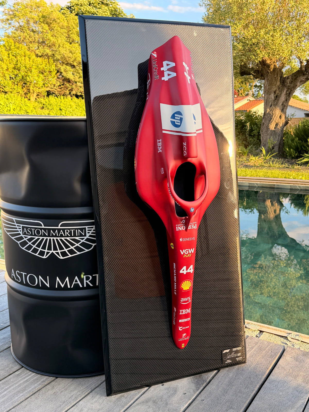 F1 #44 – Sculpture Murale Carbone – Édition Numérotée - Ferrari Lewis Hamilton