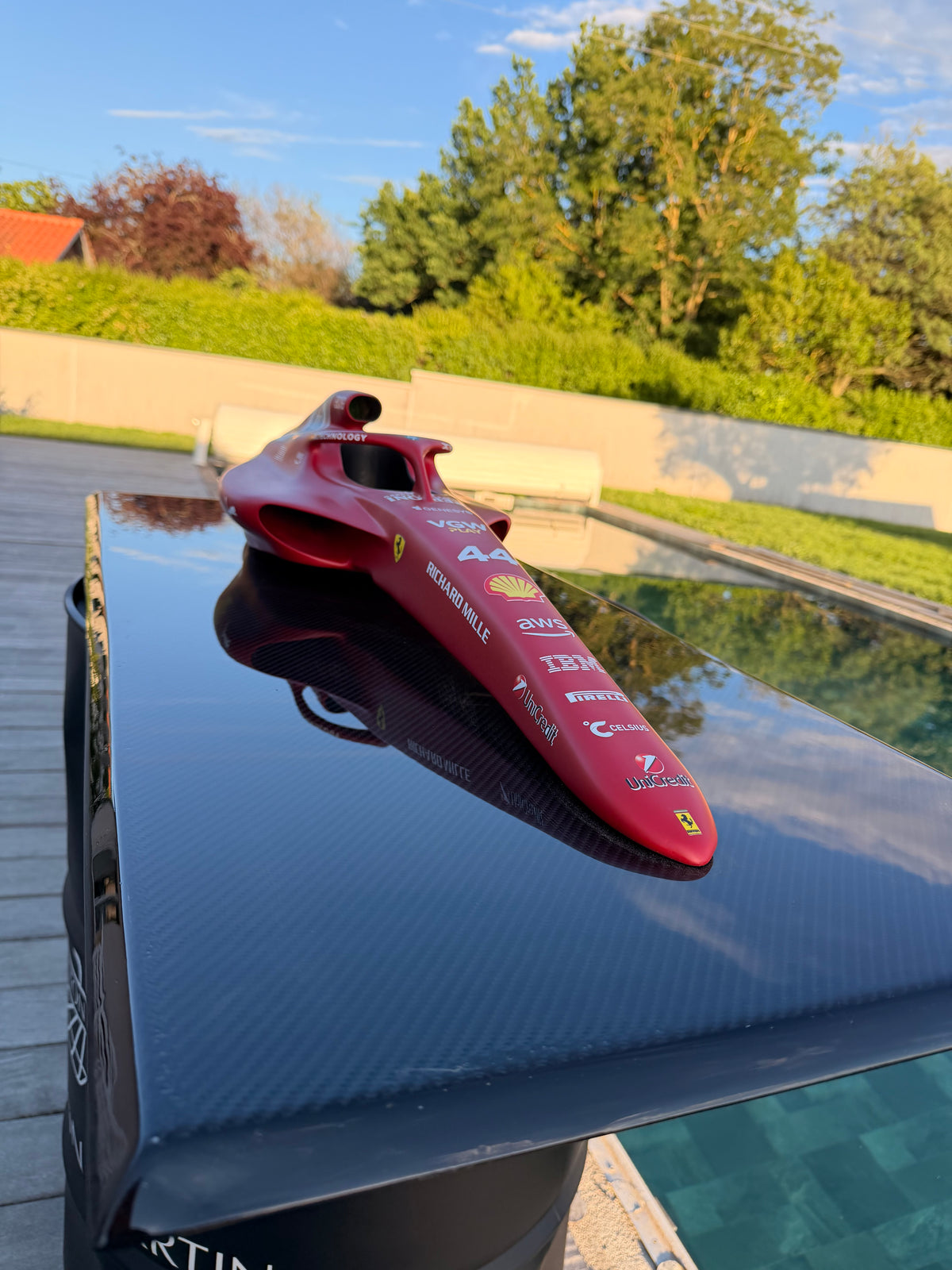 F1 #44 – Sculpture Murale Carbone – Édition Numérotée - Ferrari Lewis Hamilton