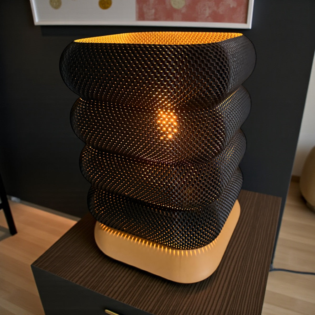COCOON LIGHT BLACK.